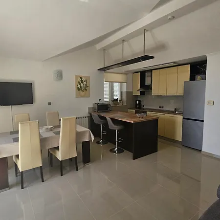Sole Apartman