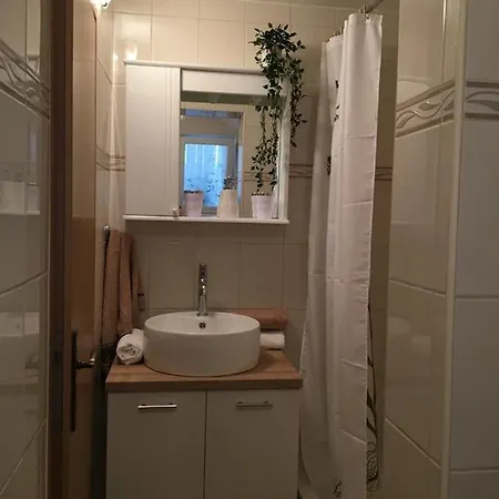 Sole Apartment *
