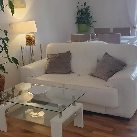 Sole Apartment *