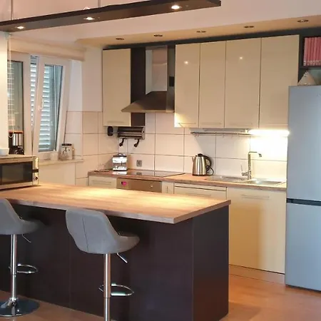 Sole Apartment *