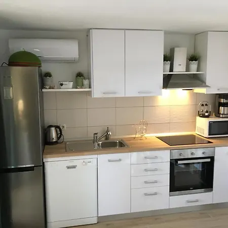 Sole Apartment *