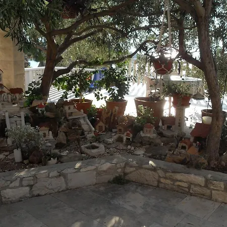 Sole Apartment Sumartin